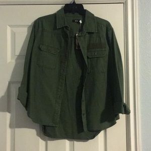 NEW BDG army green shirt, 3/4 sleeve size S